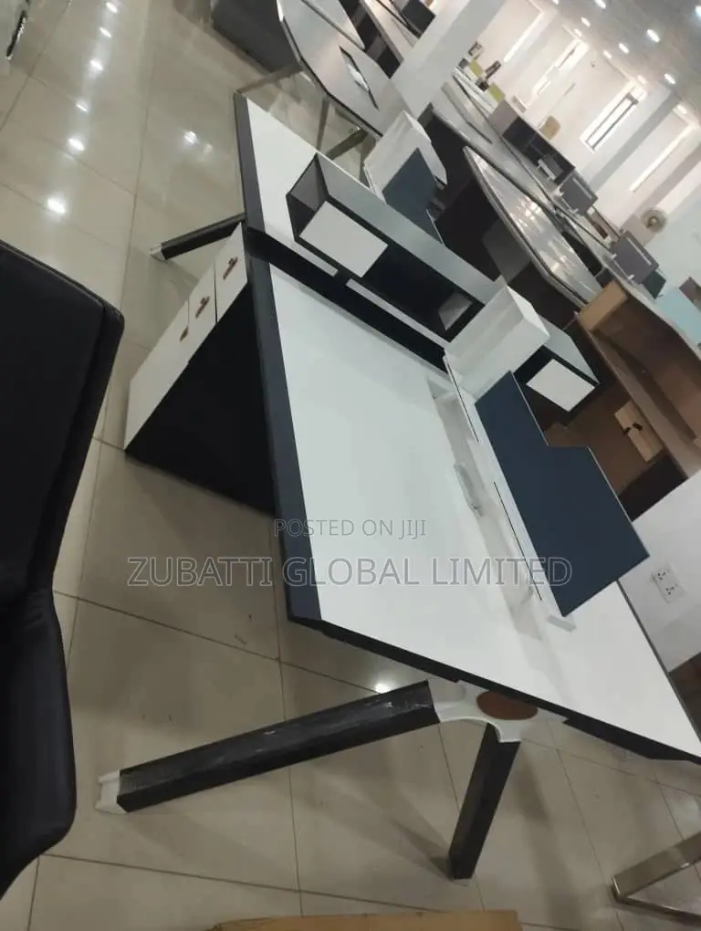 Executive Foreign Office Workstation