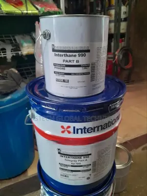 Interthane 990 International Marine Paint