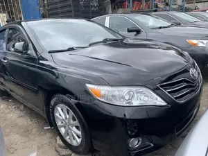 Toyota Camry XLE 4dr Sedan (2.5L 4cyl 6A) 2011 Black