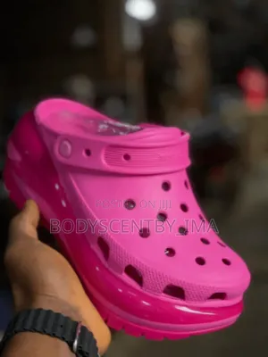 Classic Mega Crush Crocs