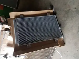 A/C Condenser Highlander 2009