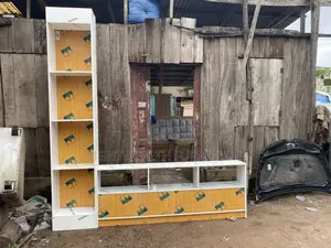 HDF Glossy Tv Stand