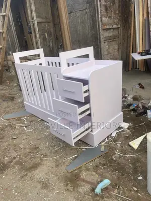 Baby Crib / Cots With Kiddies Mattress