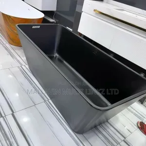 Black Square Free-Standing Bathtubs
