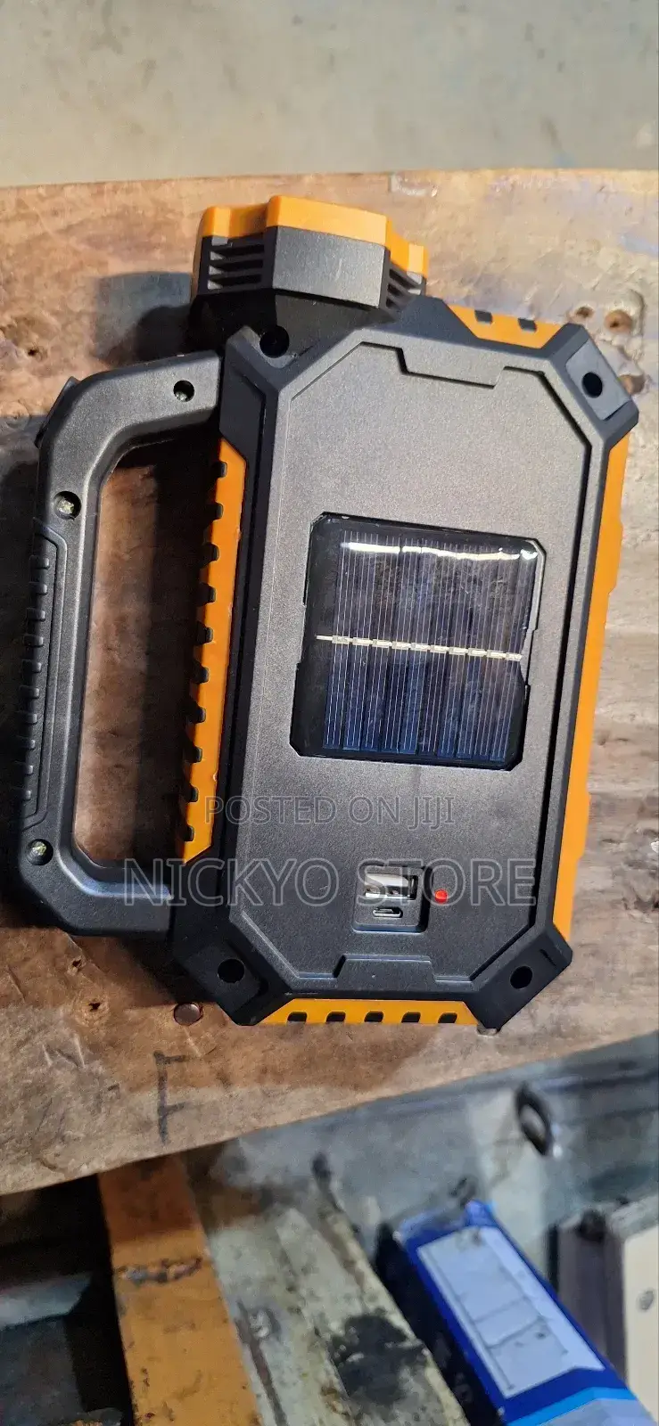 Solar Multi Light Source Portable Lamp