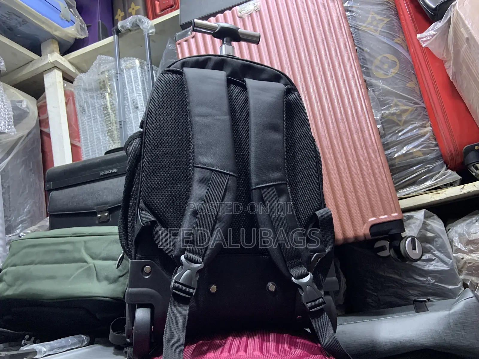 Quality Fully Padded Back Pack With Wheels