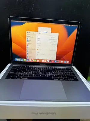 Laptop Apple MacBook Pro 2017 16GB Intel Core i5 SSD 256GB
