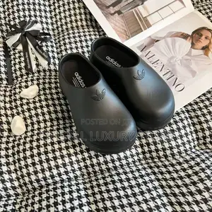 Adidas Quality Luxury Slide