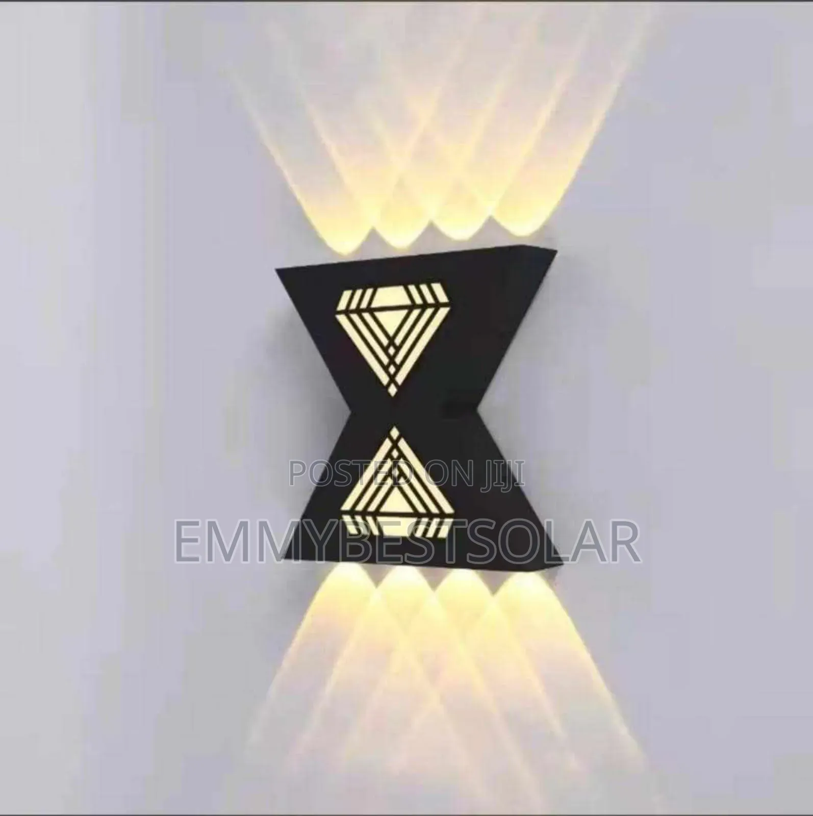 X Que Outside Wall Light