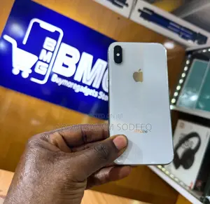 Apple iPhone X 64 GB White