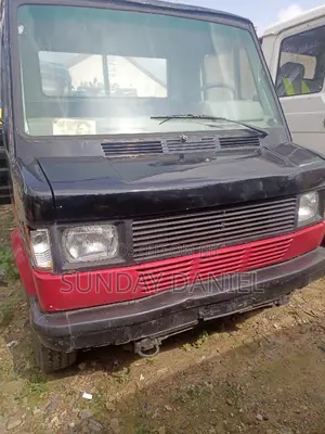 Mercedes Benz Pickup Truck Fuel Engine Tokunbo