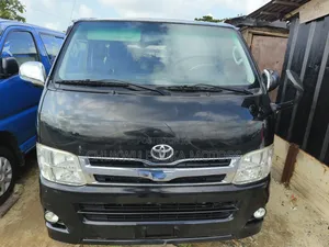 Toyota HiAce 2013 Black