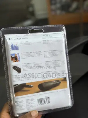 Logitech R400 Laser Presentation Remote