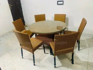 Quality 6 Seaters Rattan Set With Round Table