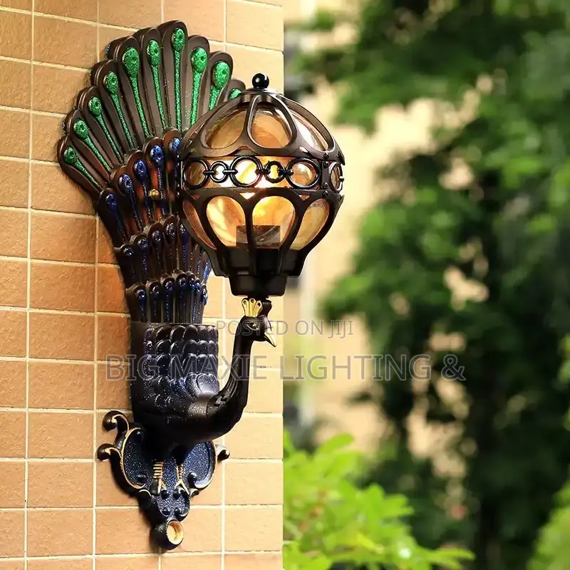 Classical Peacock Security Gate Lamp