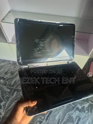 New Laptop HP Pavilion 15 8GB Intel HDD 500GB