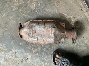 Center Catalyst Mitsubishi Pajero 2010-15