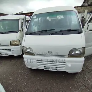 Suzuki Every 2005 White