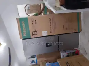 High Capacity Hisense Refrigerator 264l