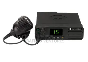 Motorola Solutions Mototrbotm Dm4400e Digital Mobile Radio