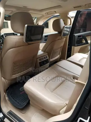 Toyota Landcruiser Rent or Hire