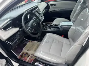 Toyota Avalon 2013 White