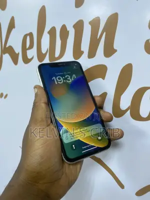 Apple iPhone 11 64 GB White