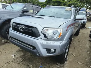 Toyota Tacoma 2015 Silver