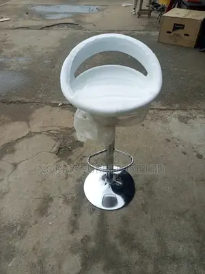 Very Durable, Affordable and Adjustable Bar Stool