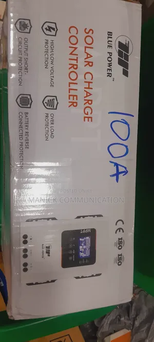 Blue Power 100A Solar Charge Controller