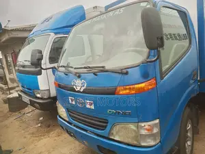 Toyota Dyna 100 Covered Body