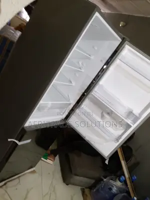 Hisense 305 Litres Bottom Mount Refrigerator