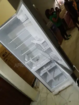 Efficient 305 Liters Hisense Double Door Refrigerator