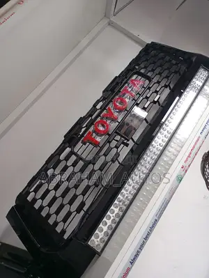 Front Grille Toyota Tundra 2020 Available as Seen 