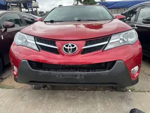 Toyota RAV4 2014 Red