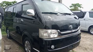 Toyota HiAce 2012 Black