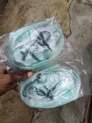 Oxygen Mask (Adult)