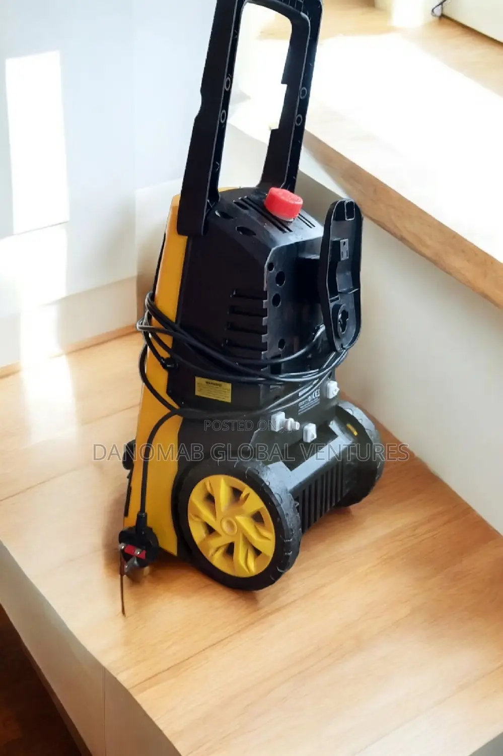 Wolf Blaster Max-2 Power Washer With Inbuilt Soap Container