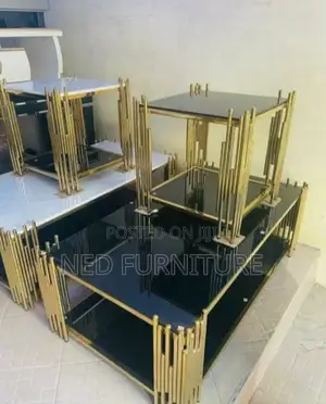 Quality Tempered Glass Centre Table With 2 Side Stools