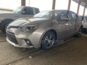Toyota Corolla 2016 Gold