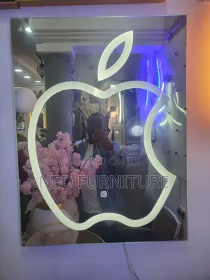 Quality Apple Mirror