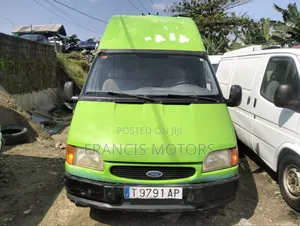 Ford Transit 1999 Green