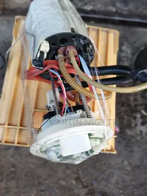 This Complete Fuel Pump for Volkswagen Passat FSI