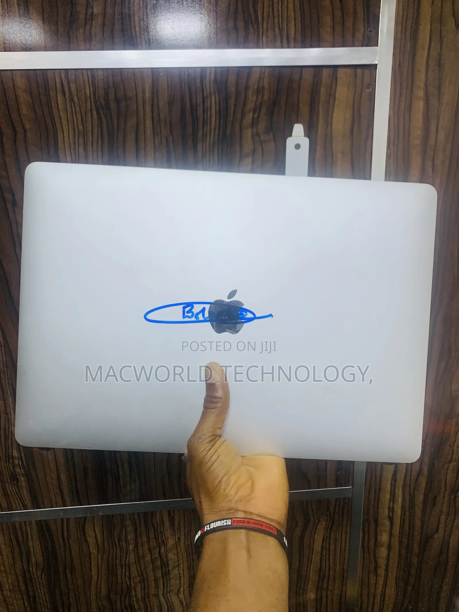 2017 Macbook Pro Screen