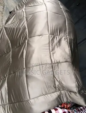 Quality Plain Design Duvet Set / Bed Sheets Set