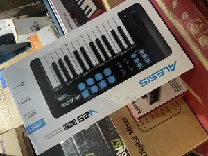 Alesis V25 Keyboard