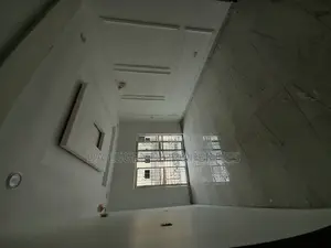 2bdrm Duplex in Woji for rent