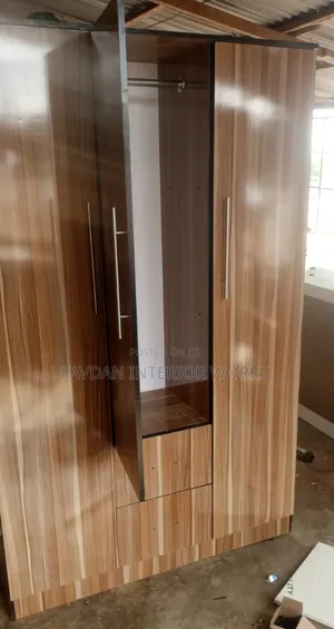 Quality 3 Doors Wardrobe