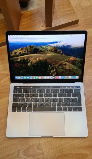 Laptop Apple MacBook Pro 2018 16GB Intel Core i5 SSD 512GB