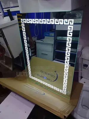 Crownford 80x60cm Bathroom Mirror With Light